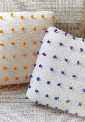 DEUX HOUSSES DE COUSSIN Brigitte No. 2 de Lana Grossa