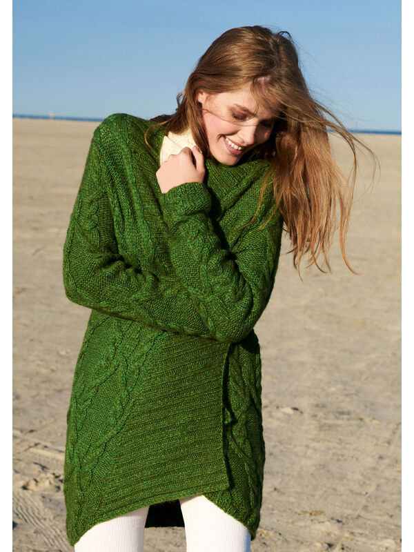Lana Grossa GILET LONG EN MOTIF TORSADÉ AVEC COL CHÂLE Brigitte No. 2