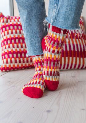 CHAUSSETTES Meilenweit 50g de FILATI Studio