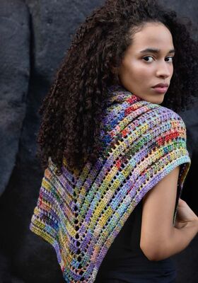 CHALE TRIANGULAIRE CROCHETE AVEC 2 PELOTES Cotonella Multi de Lana Grossa