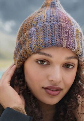 BONNET AU CROCHET Gomitolo Intenso de Lana Grossa