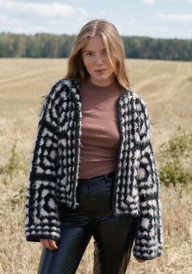 GILET Basta & Brigitte No. 2 de Lana Grossa