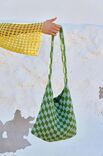 Lana Grossa CABAS EN MOTIF A CARREAUX EN BRIDES RELIEF Promessa