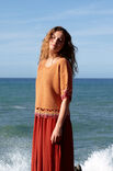 Lana Grossa PULL EN BRIDES AVEC BODURES AU MOTIF ANANAS Diversa
