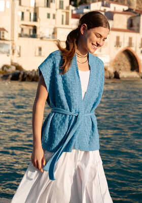 GILET EN MOTIF DE BRIDES STRUCTURÉ Ecopuno de Lana Grossa