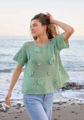 PULL MOTIF FILET AVEC FLEURS Cotonella de Lana Grossa