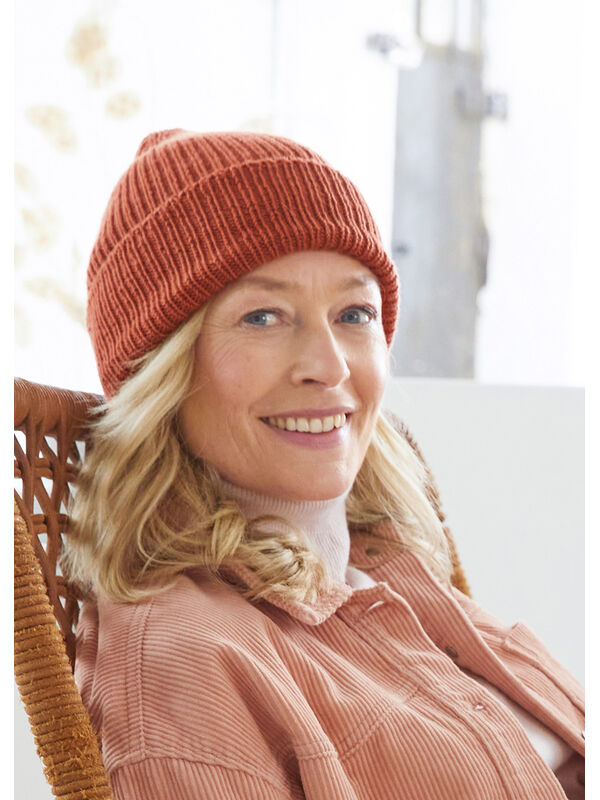 Lana Grossa BONNET EN MOTIF CÔTELÉ Cool Wool