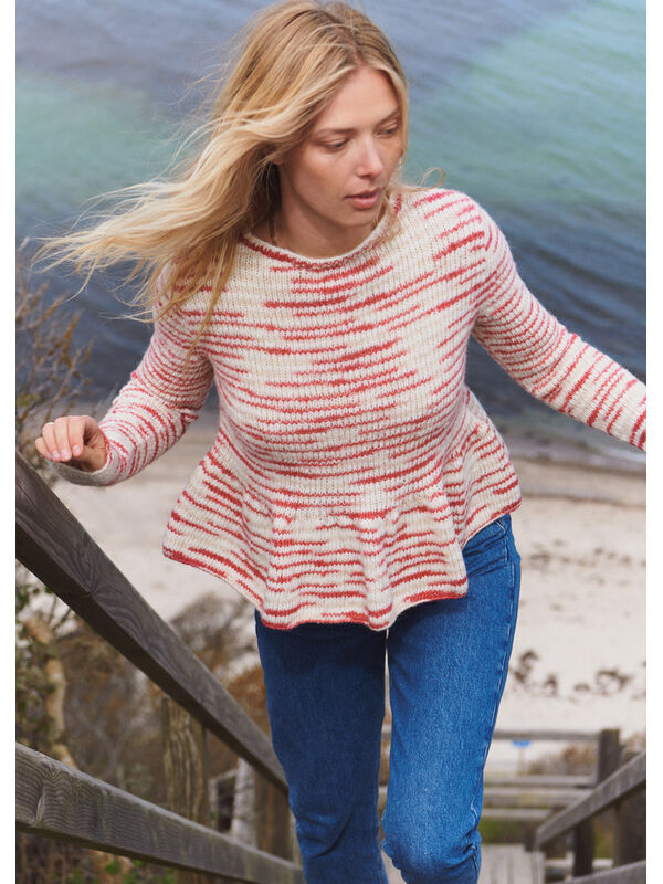 Lana Grossa PULL AVEC UNE BASQUE Natural Alpaca Pelo