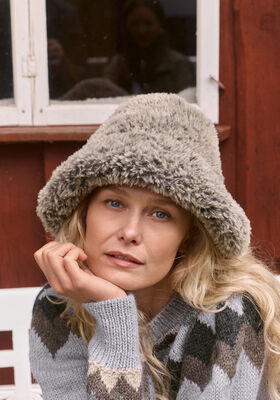 CHAPEAU The Bunny de Lana Grossa
