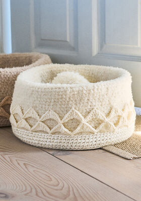 PETIT PANIER AVEC BORDURE The Tube, Soffio, Pelliccia & Cool Wool Superbig de Lana Grossa