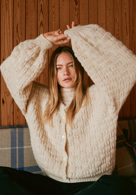 CARDIGAN EN MOTIF QUADRILATÈRE Natural Alpaca Pelo de Lana Grossa