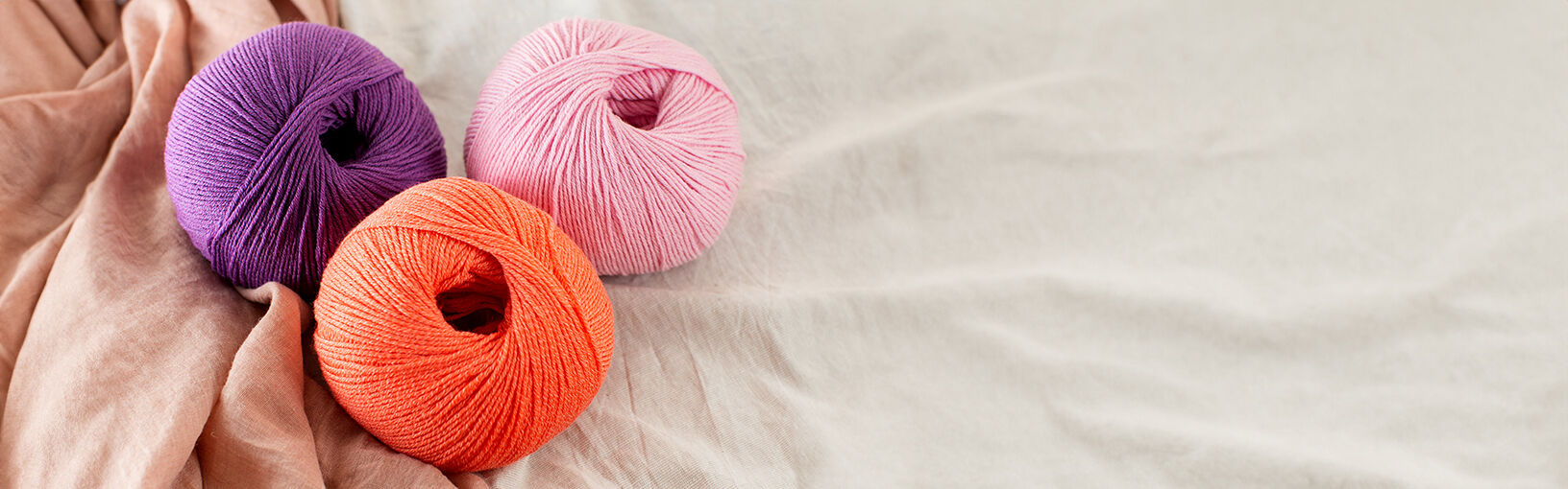 KITS DE TRICOT DE HAUTE QUALITÉ & AUX DESIGNS CRÉATIFS Acheter des kits de tricot chez FILATI