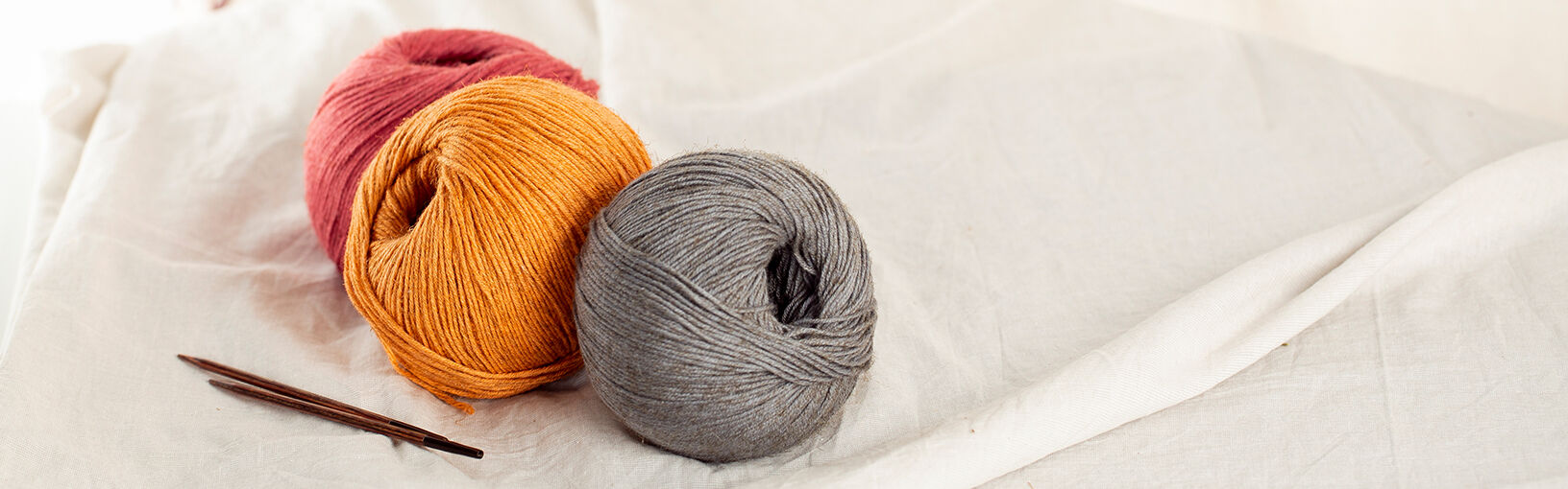 INNOVANT, ERGONOMIQUE - LA MEILLEURE QUALITÉ Aiguilles Lana Grossa | Aiguilles à crochet | Gomma avec poignée souple